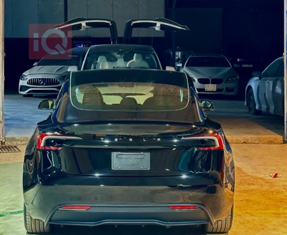 تێسلا مۆدێل 3